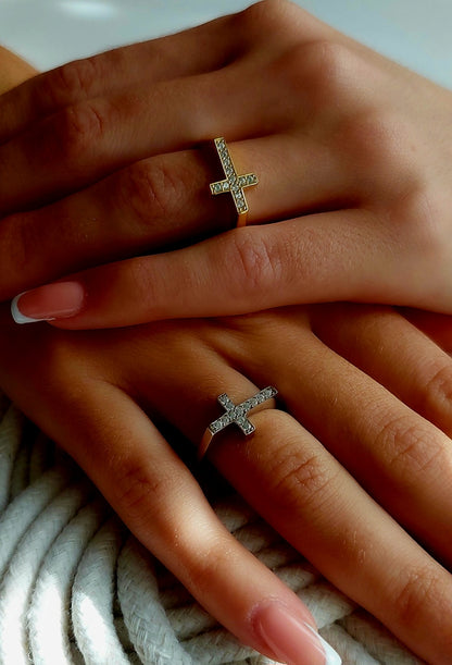 Cross Cz Ring