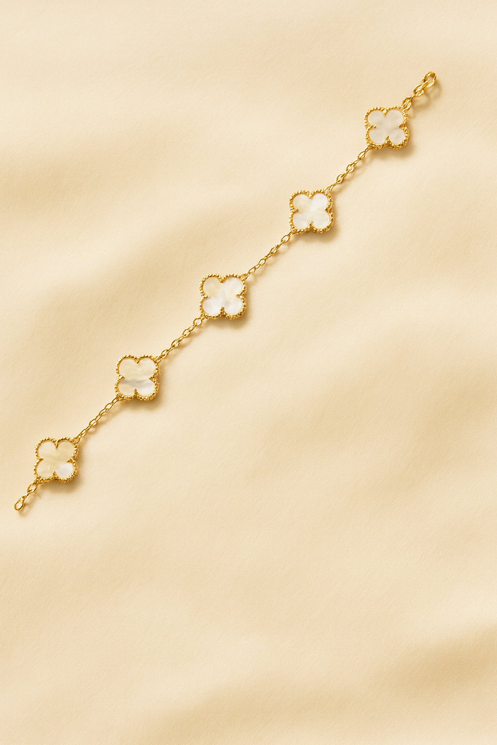 Pearl Clover Bracelet