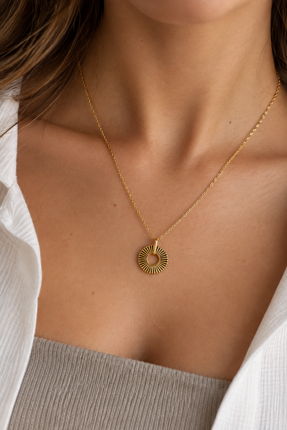 Ribbed Circle Pendant