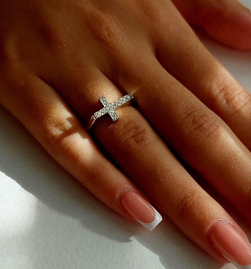 Cross Cz Ring