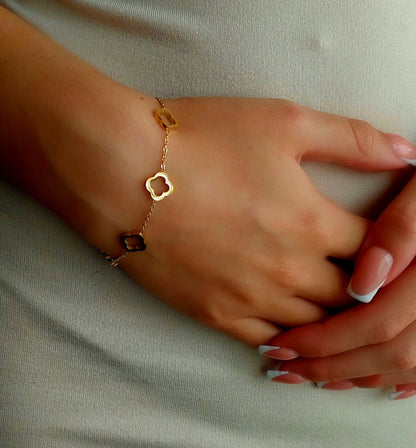 Cut Out Clover Bracelet